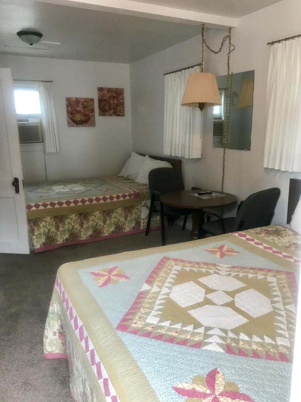 Chalet Motel Custer Ngoại thất bức ảnh