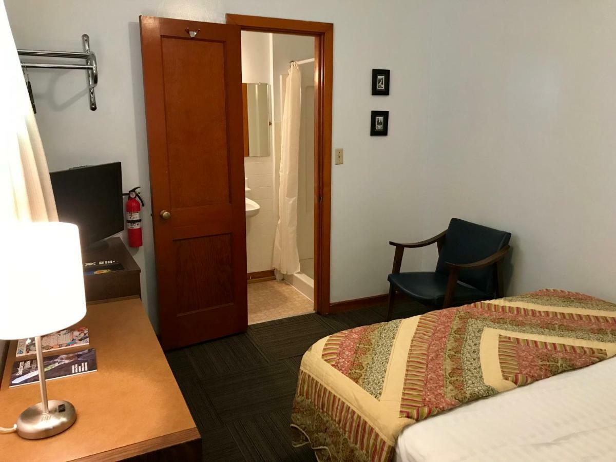 Chalet Motel Custer Ngoại thất bức ảnh